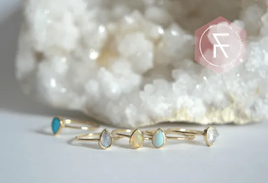 14k Pear Opal Ring