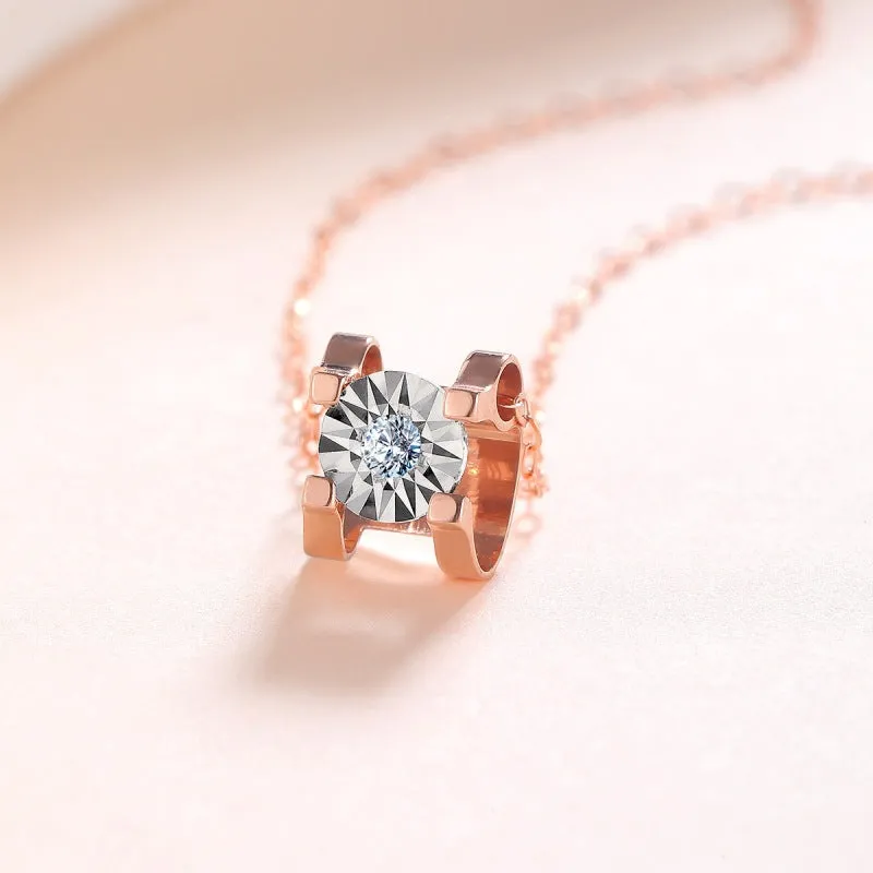 18K Gold Pendant inlaid Moissanite