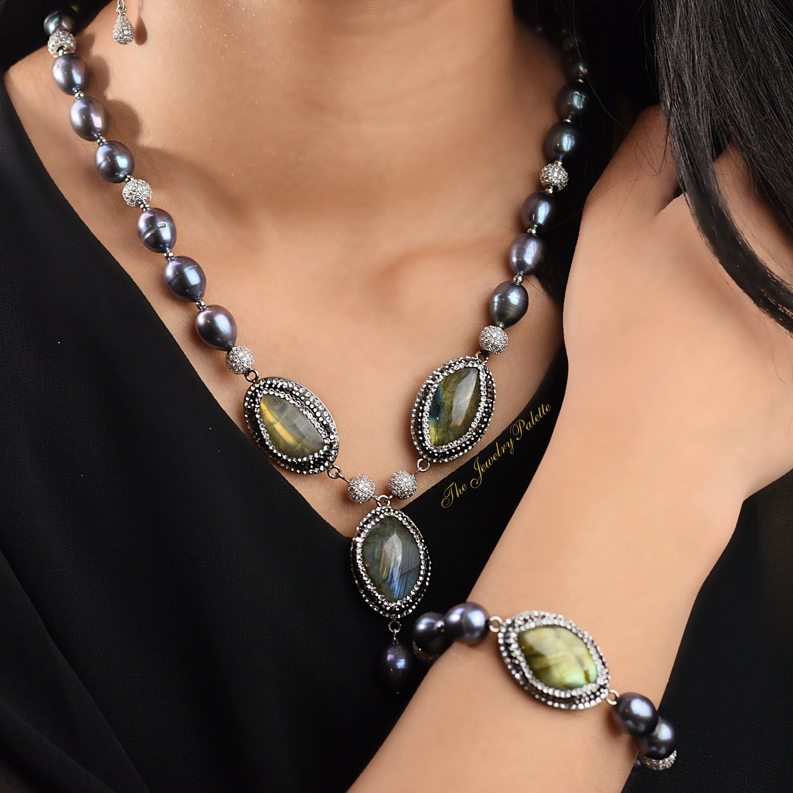 Nermin grey freshwater pearl and labradorite short necklace