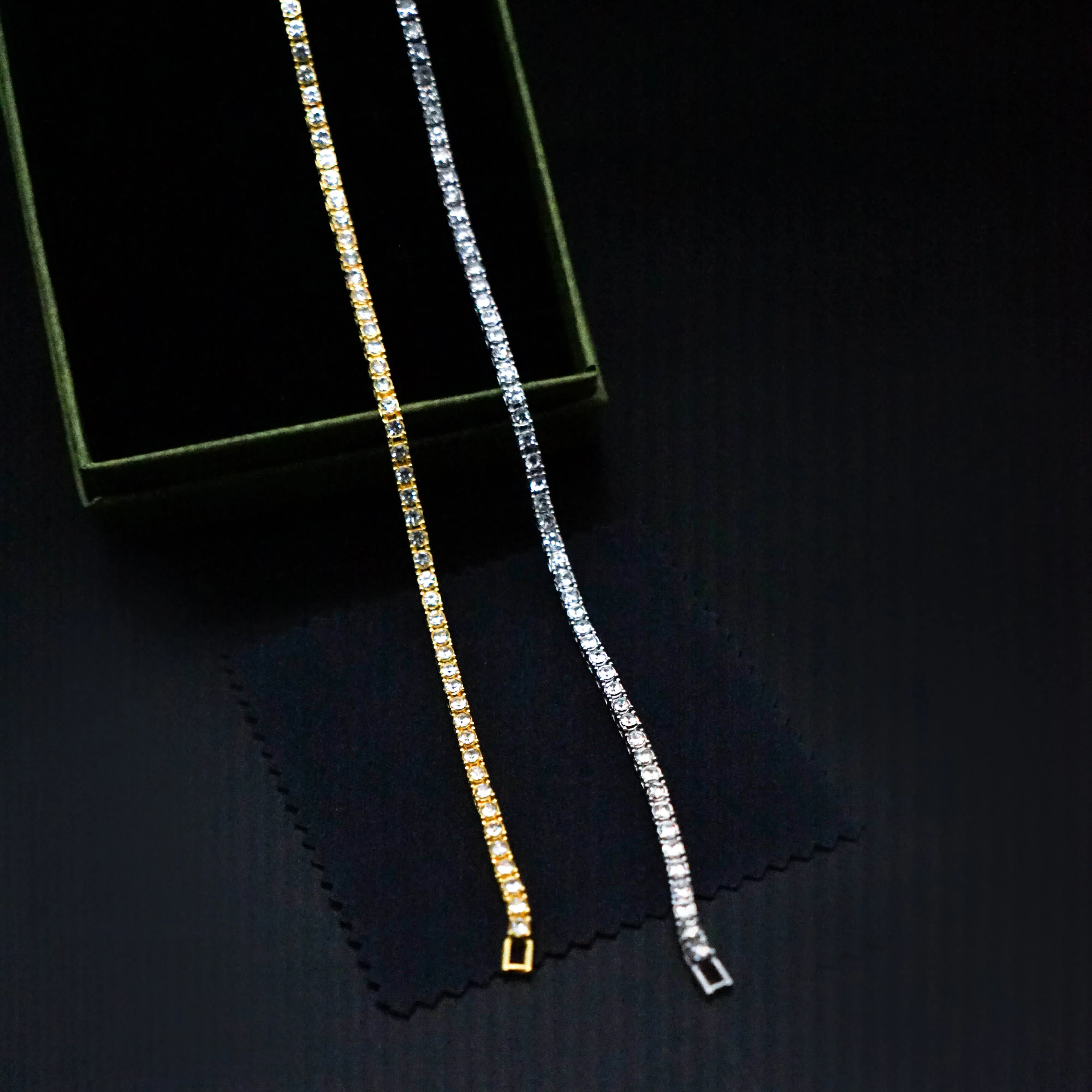 Rhinestone Inlaid Decorative Tennis Necklace