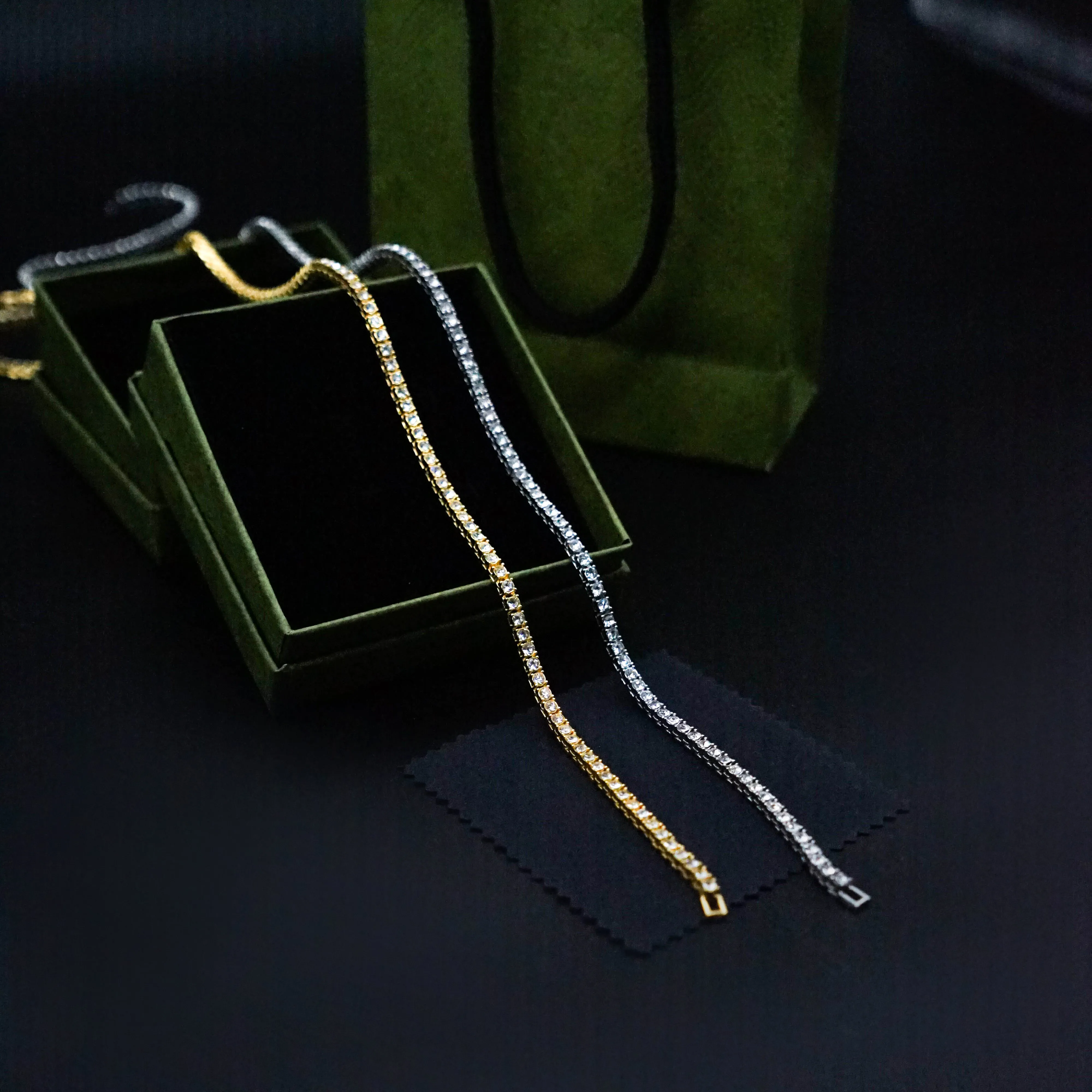 Rhinestone Inlaid Decorative Tennis Necklace