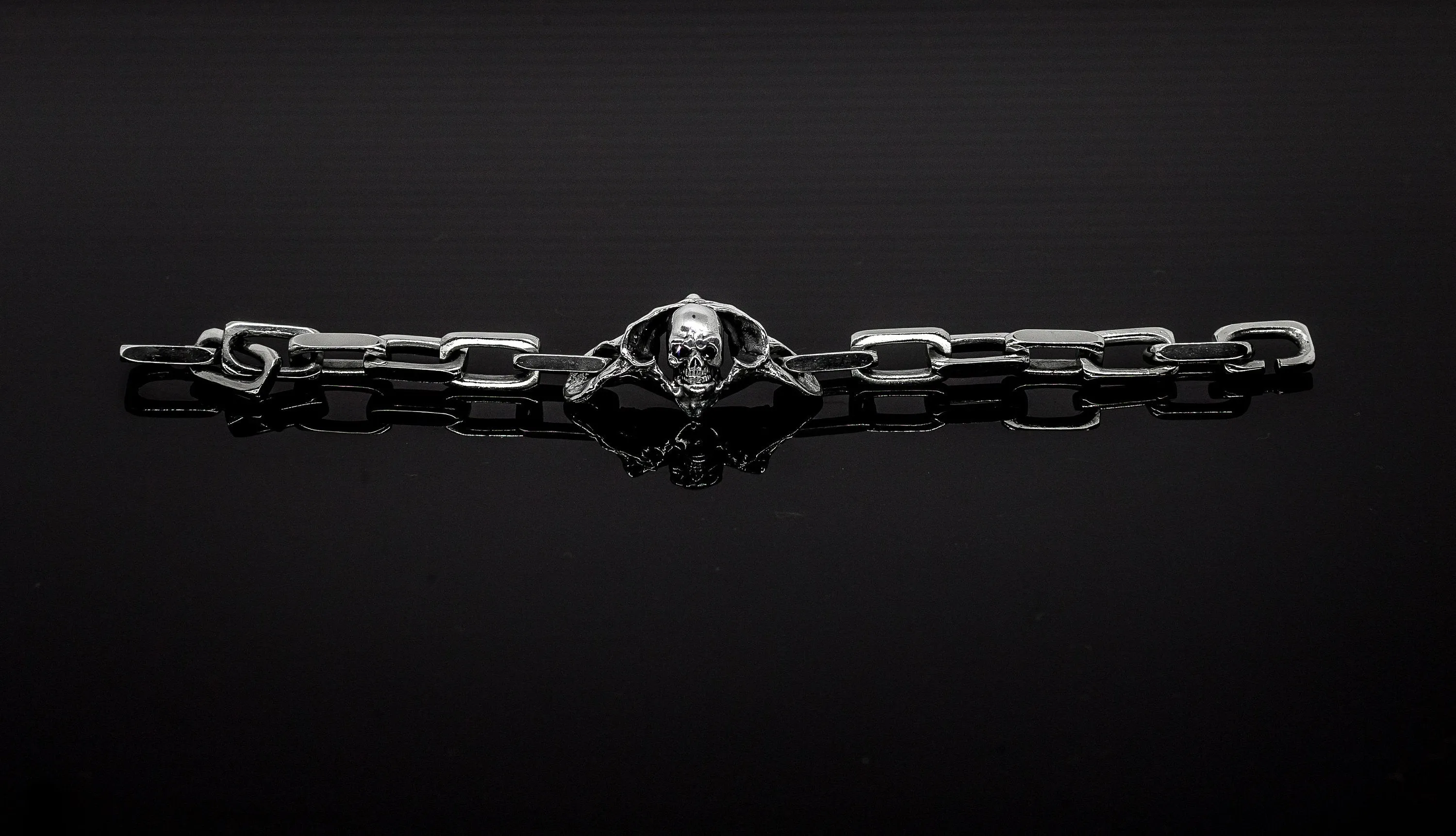 Skull Vertebrae w/ Black Diamond Eyes Solid Silver Chain Bracelet