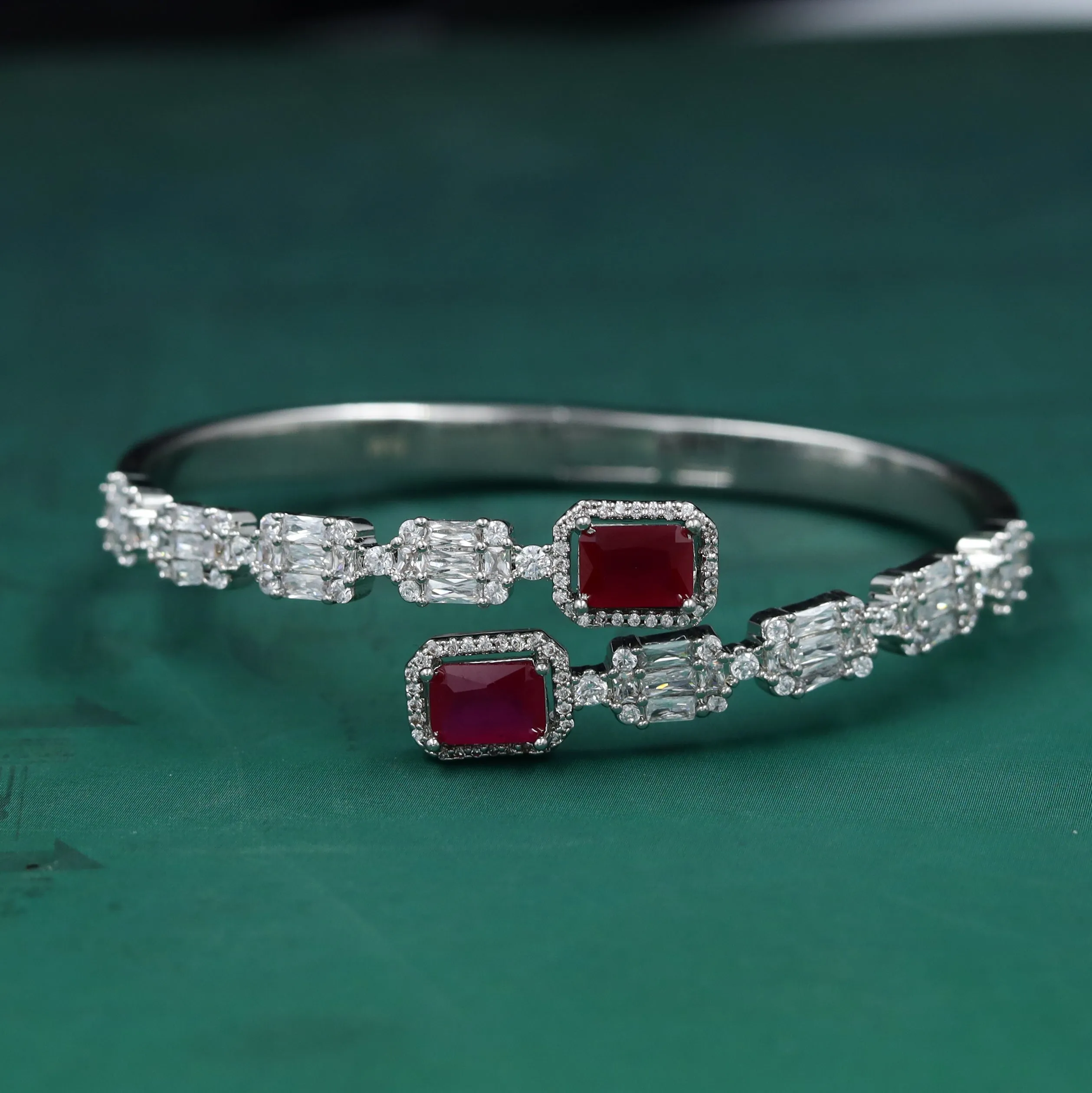 Zircon/AD Bracelet 10515-28