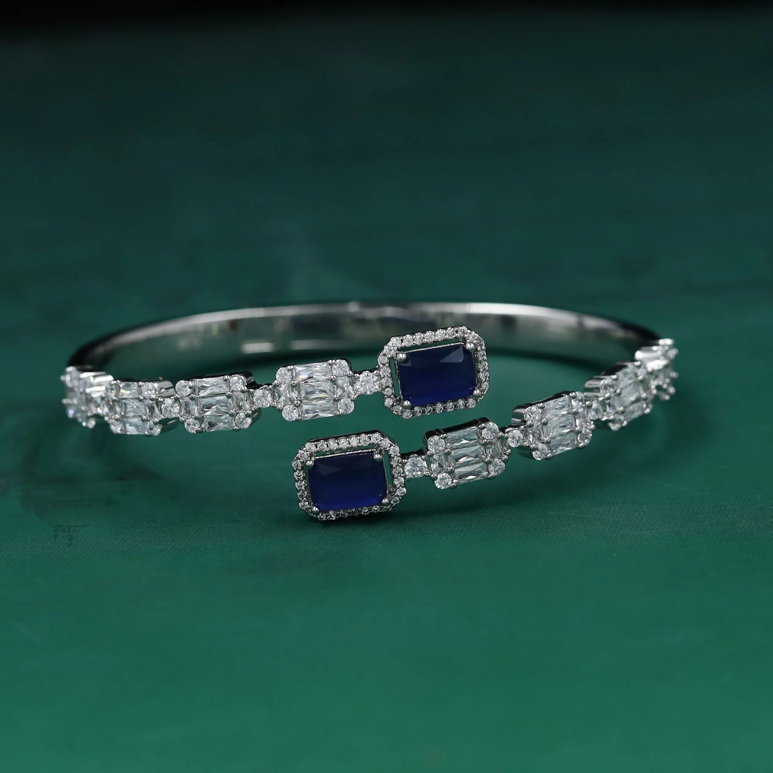 Zircon/AD Bracelet 10515-28